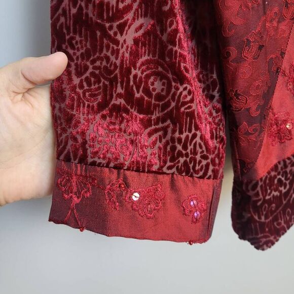 Coldwater Creek Silk Velvet Burnout Button Up Top Size L Red Embroidered Artsy - Picture 4 of 7